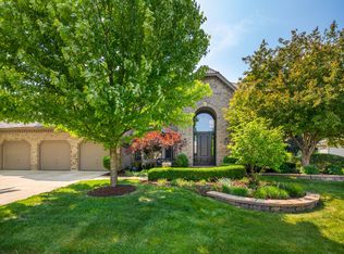 1463 Frenchmans Bend Dr, Naperville, IL 60564