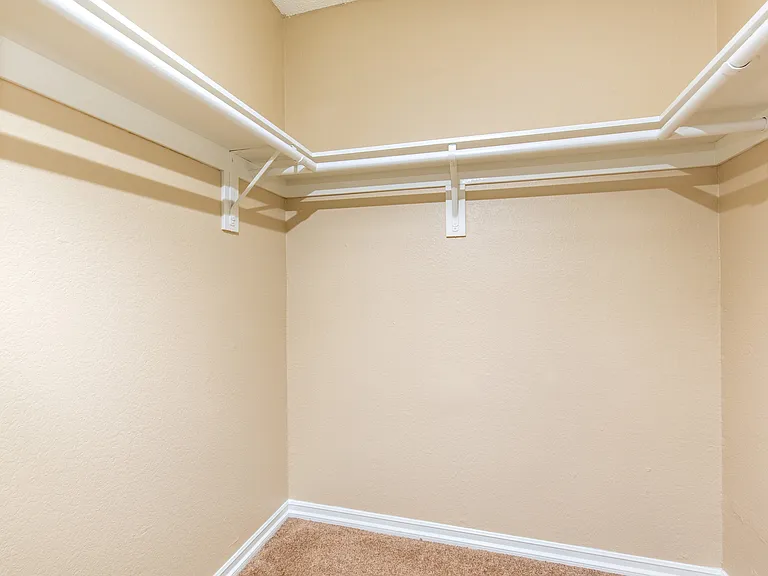 800 S Brea Blvd — Photo 11