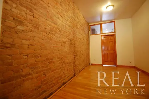 Rented by REAL New York | media 20