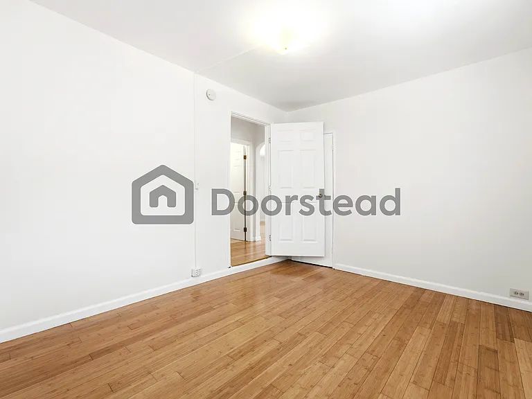 4339 Adeline St #B — Photo 17