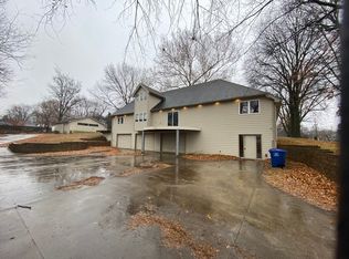 1805 63rd St, Des Moines, IA 50322