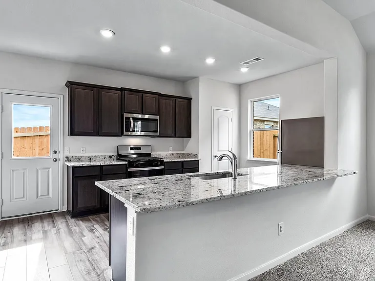 506 Burgess Brothers St — Photo 7