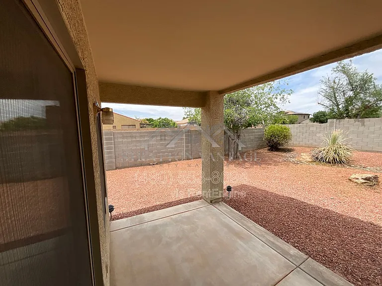 15962 W Acapulco Ln — Photo 11