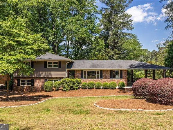 1684 Cartwright Ct, Decatur, GA 30033