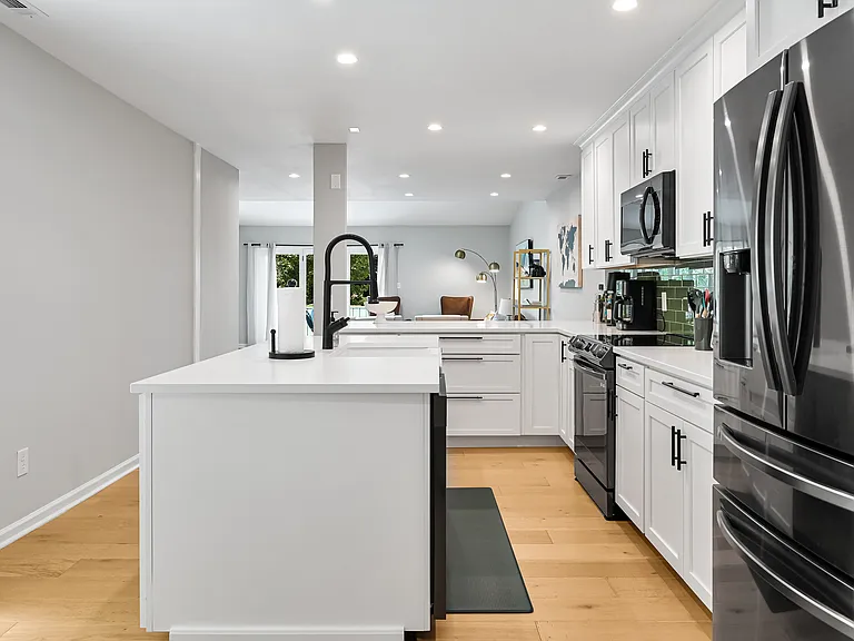 108 Cloverleaf Ln — Photo 13