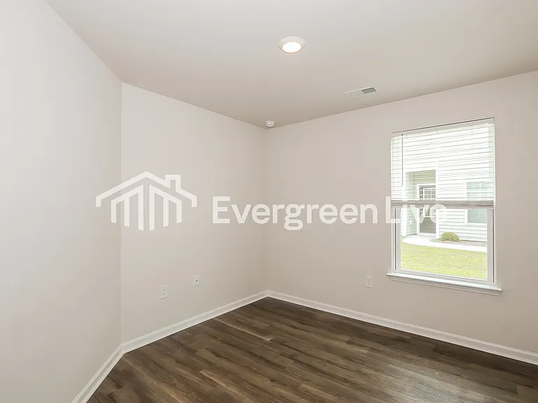 2257 Courtina Way — Photo 13