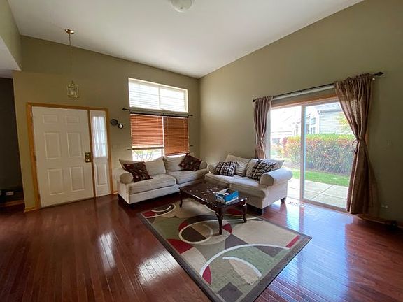 3rd image of 1029 Woodview Ct #1029