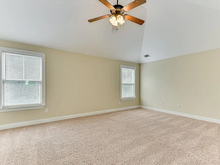 4215 Windslow Dr — Photo 32