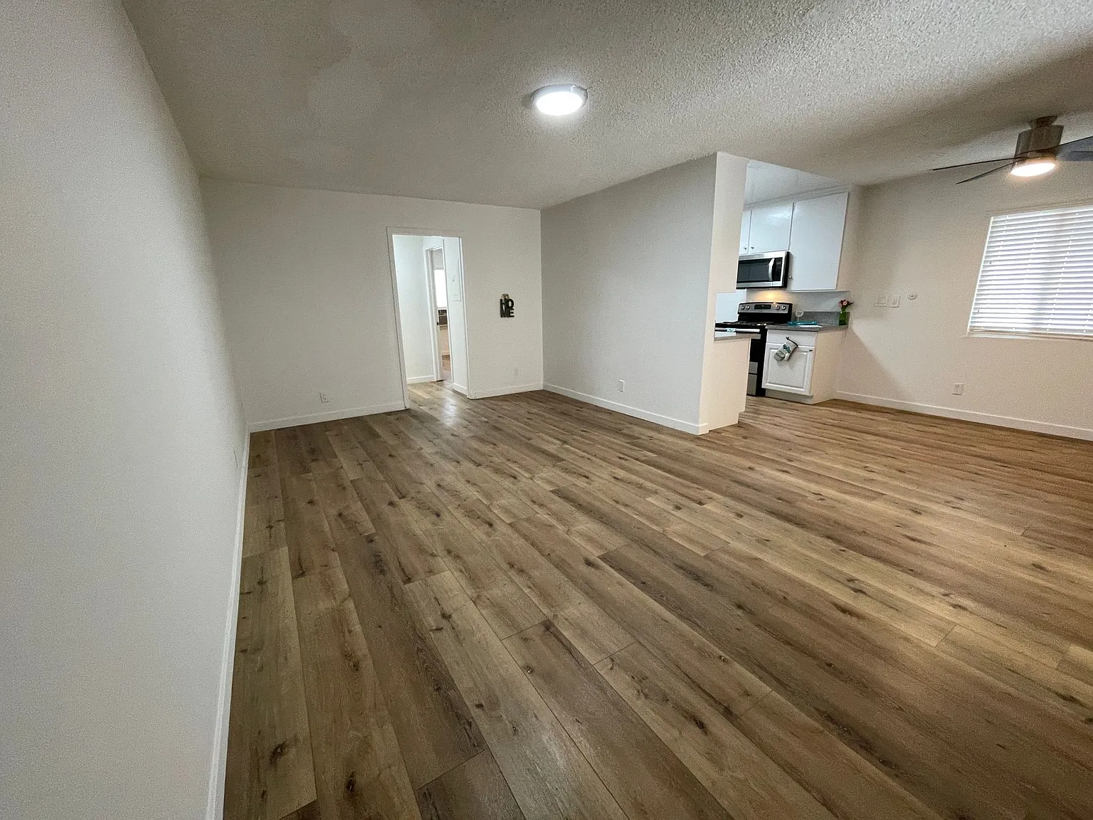20353 Saticoy St — Photo 2