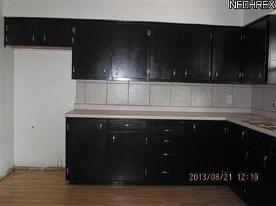 4th image of 4871 Sampson Dr