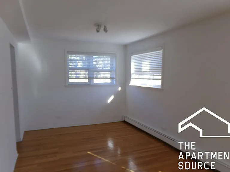 8644 Skokie Blvd #302 — Photo 4