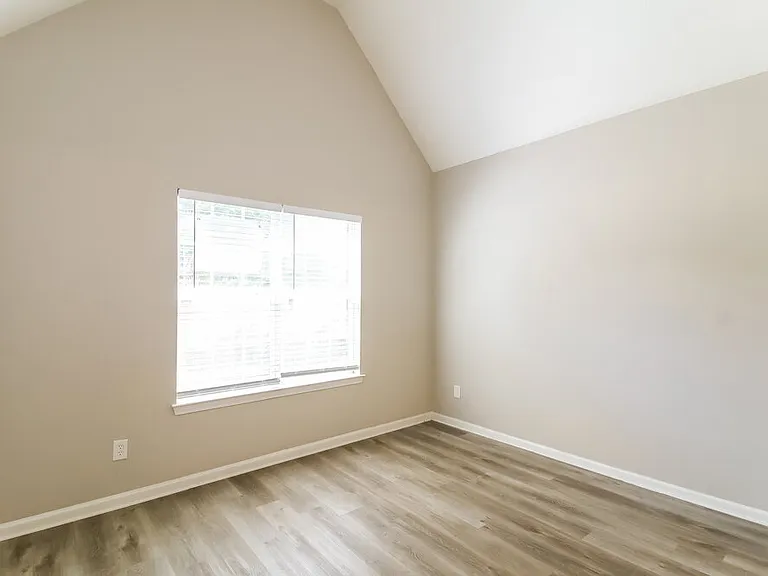 2530 Walter Way — Photo 15