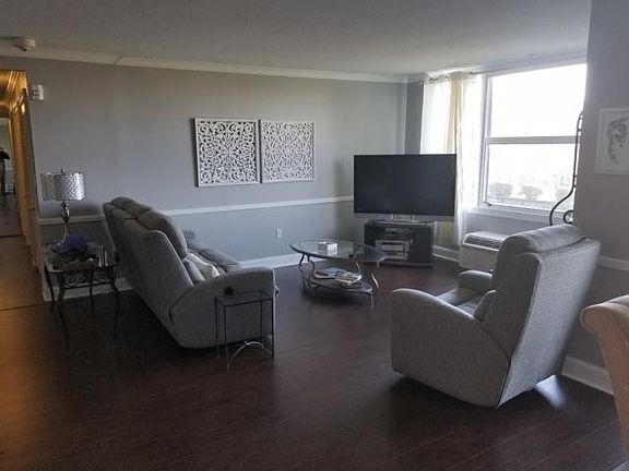 Living room, Bay & Ocean views