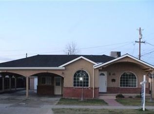 1714 5th St, Sanger, CA 93657