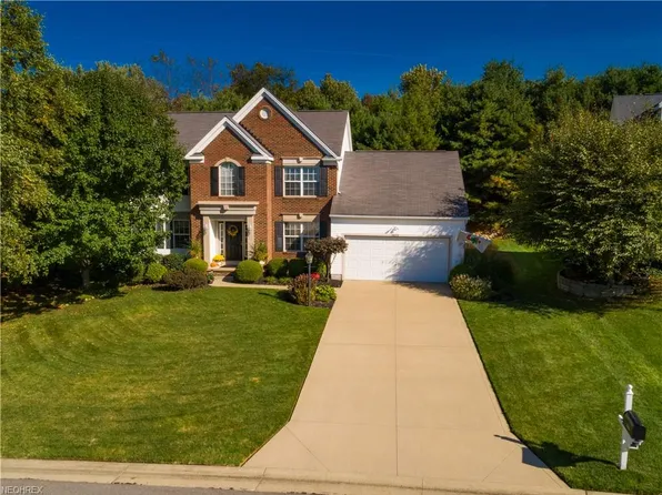 9879 Emerald Ridge St NW, Canal Fulton, OH 44614