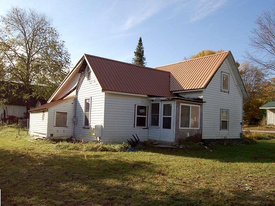 1st image of 2500 Lake St