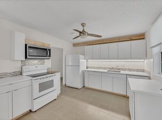 3103 Avenue H, Dickinson, TX 77539