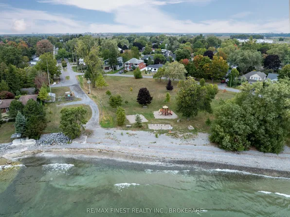 41 Crerar Blvd, Kingston, ON K7M 3P6
