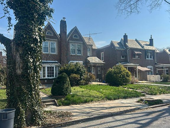 3rd image of 3223 Brighton St