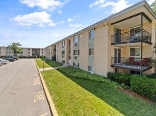 20 Nelson Dr APT 3D, Randolph, MA 02368