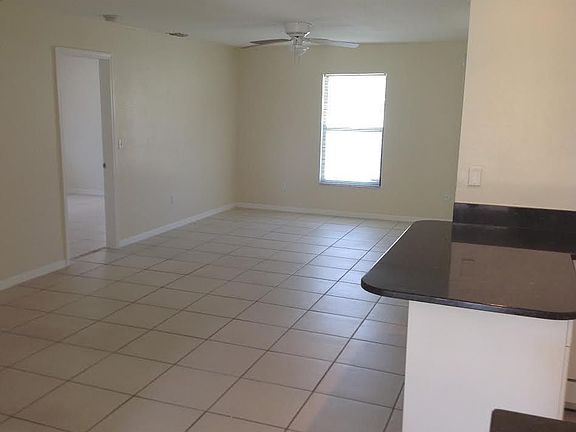 4th image of 1419 SW 43rd Ln