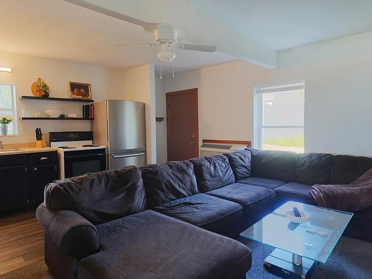 1540 Chouteau Ave — Photo 4