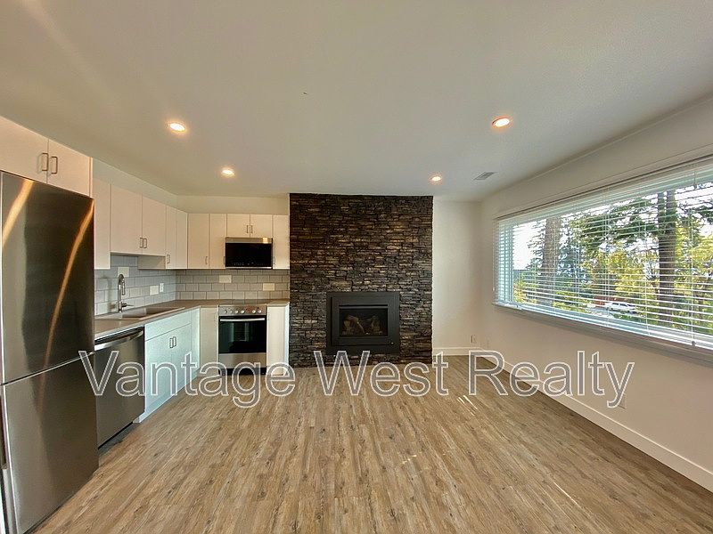 1st image of 105B Boppart Ct