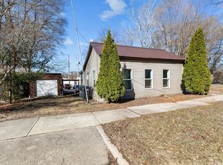 147 S Pearl St, Berlin, WI