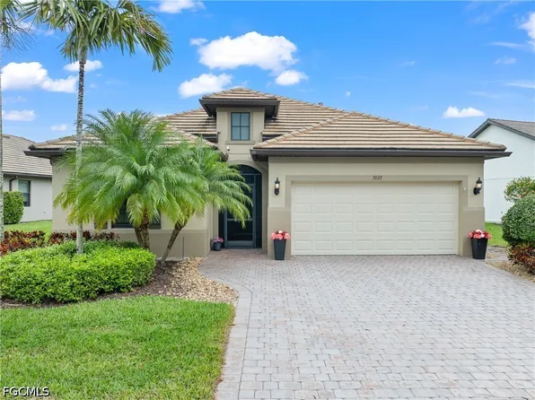 7022 Live Oak Dr, Naples, FL 34114