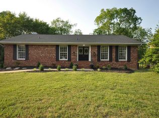 1602 Keenland Dr, Murray, KY 42071