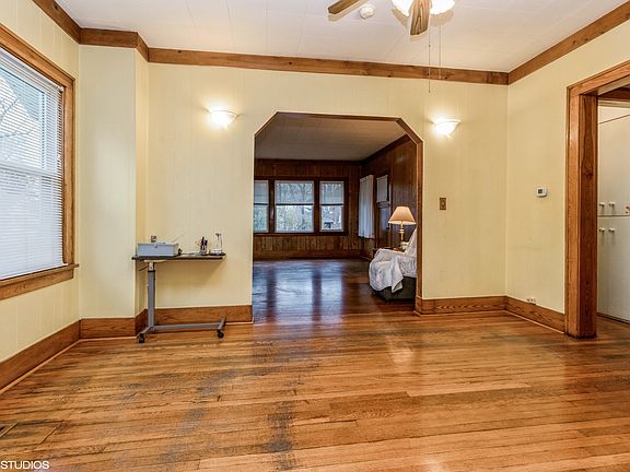 3rd image of 1524 Hosmer St