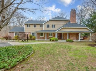 24 N Valley Rd, Ridgefield, CT 06877