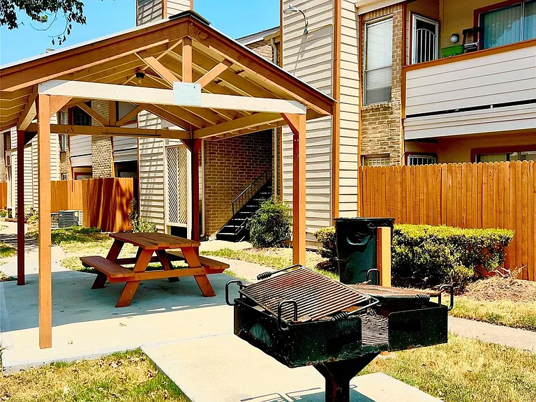 10202 Forum Park Dr #261 — Photo 3