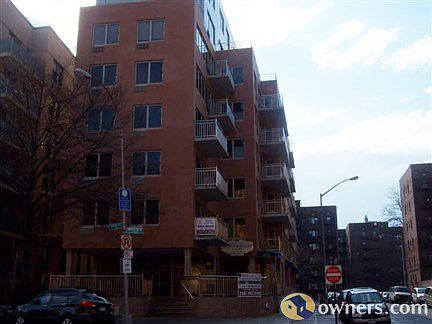 Brand New Luxury Building - Not damaged in Hurticane Sandy.