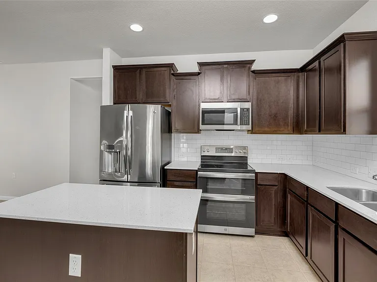 9505 Morning Iris Dr — Photo 6