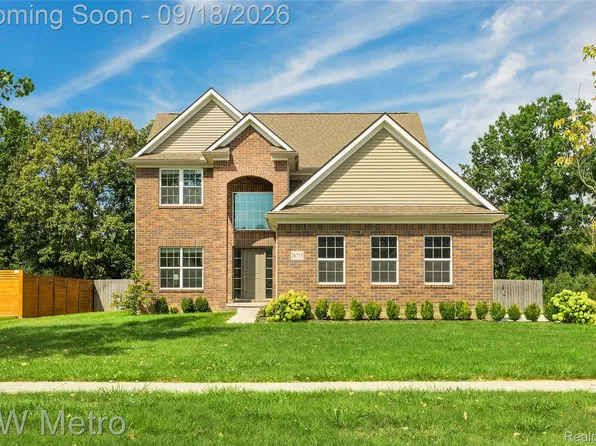 26715 Celtic Dr, Flat Rock, MI 48134