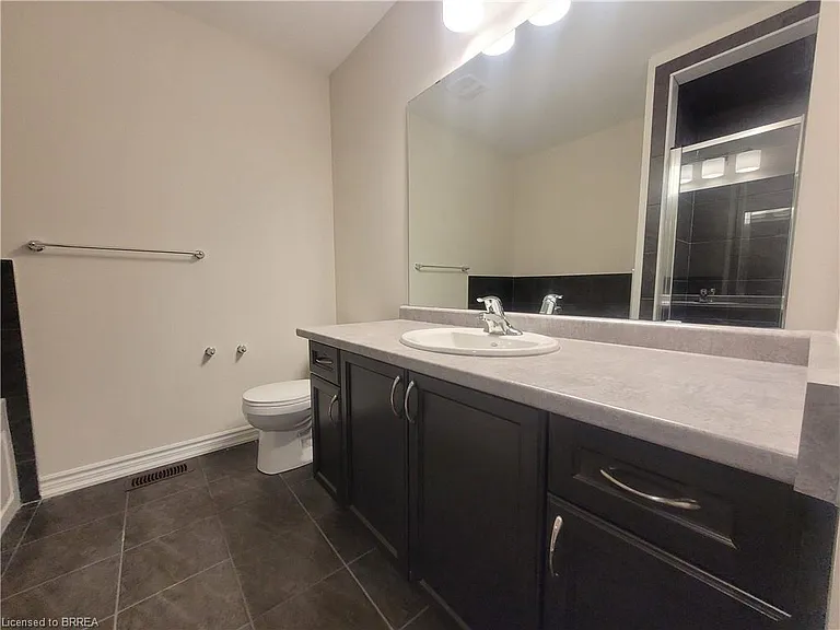 620 Colborne St W #58 — Photo 31