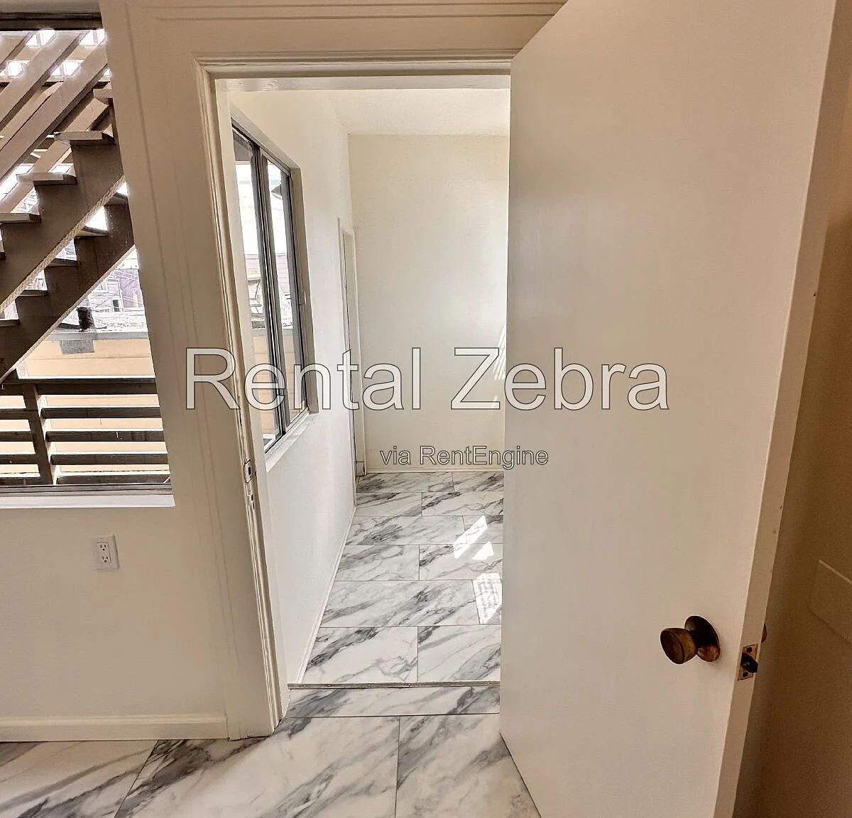2 bed, 1.0 bath, $7,200 — Photo 1