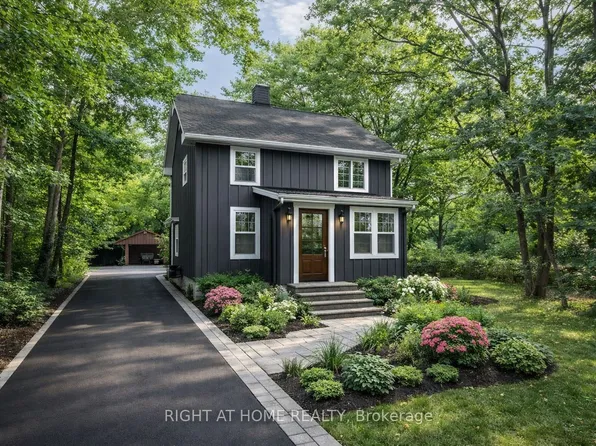 315 Main St N, Newmarket, ON L3Y 9A9