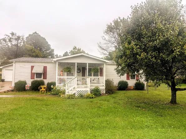 107 Parker Ave, Centerville, TN 37033