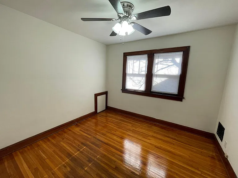 2998 Indianola Ave — Photo 13