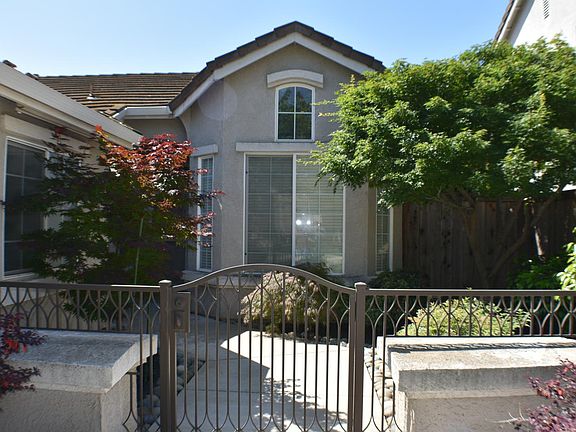 2nd image of 2572 Douglas Fir Dr