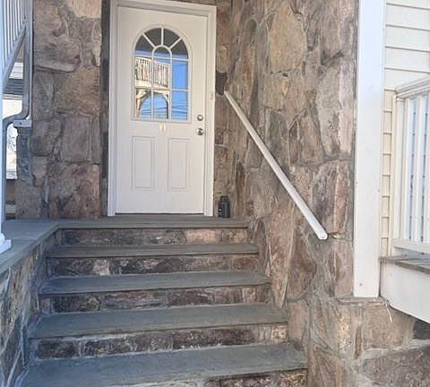 2nd image of 274 Valley Rd #1