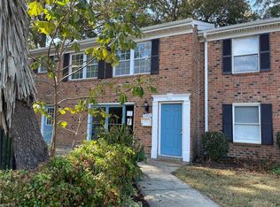 1001 Barclay Sq, Virginia Beach, VA 23451