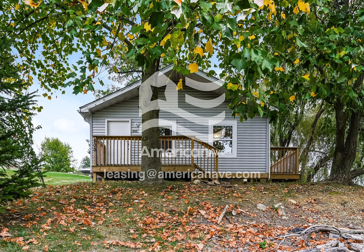3 bed, 1.0 bath, 960 sqft, $1,153 — Photo 1