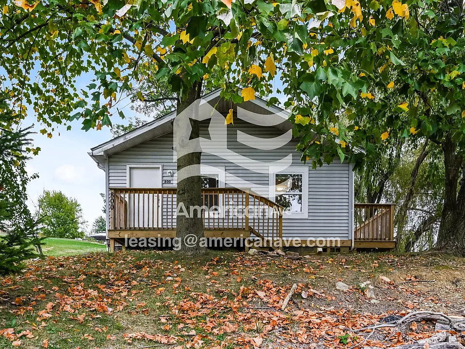 800 Maple Ave