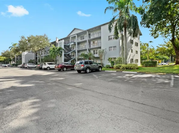 12600 SW 5th Ct APT 212L, Pembroke Pines, FL 33027