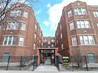 2452 W Addison St APT 3A, Chicago, IL 60618