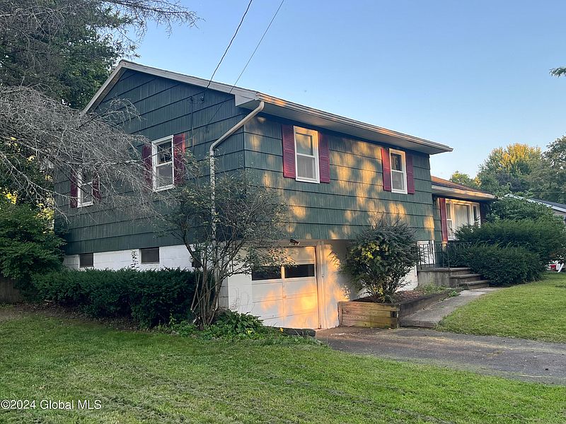 2nd image of 2300 N Old Post Road