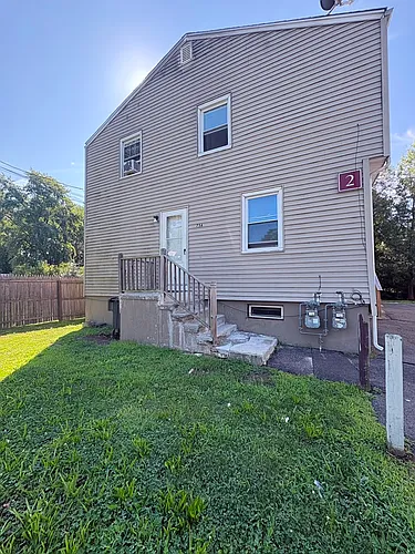 2 Kilborn St Photo 1
